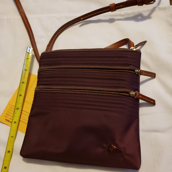 Dooney and Bourke YI298 BX New - Picture 2 of 8